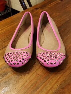 Candie's Beige Flats with Pink Studded Cap Toe Trim